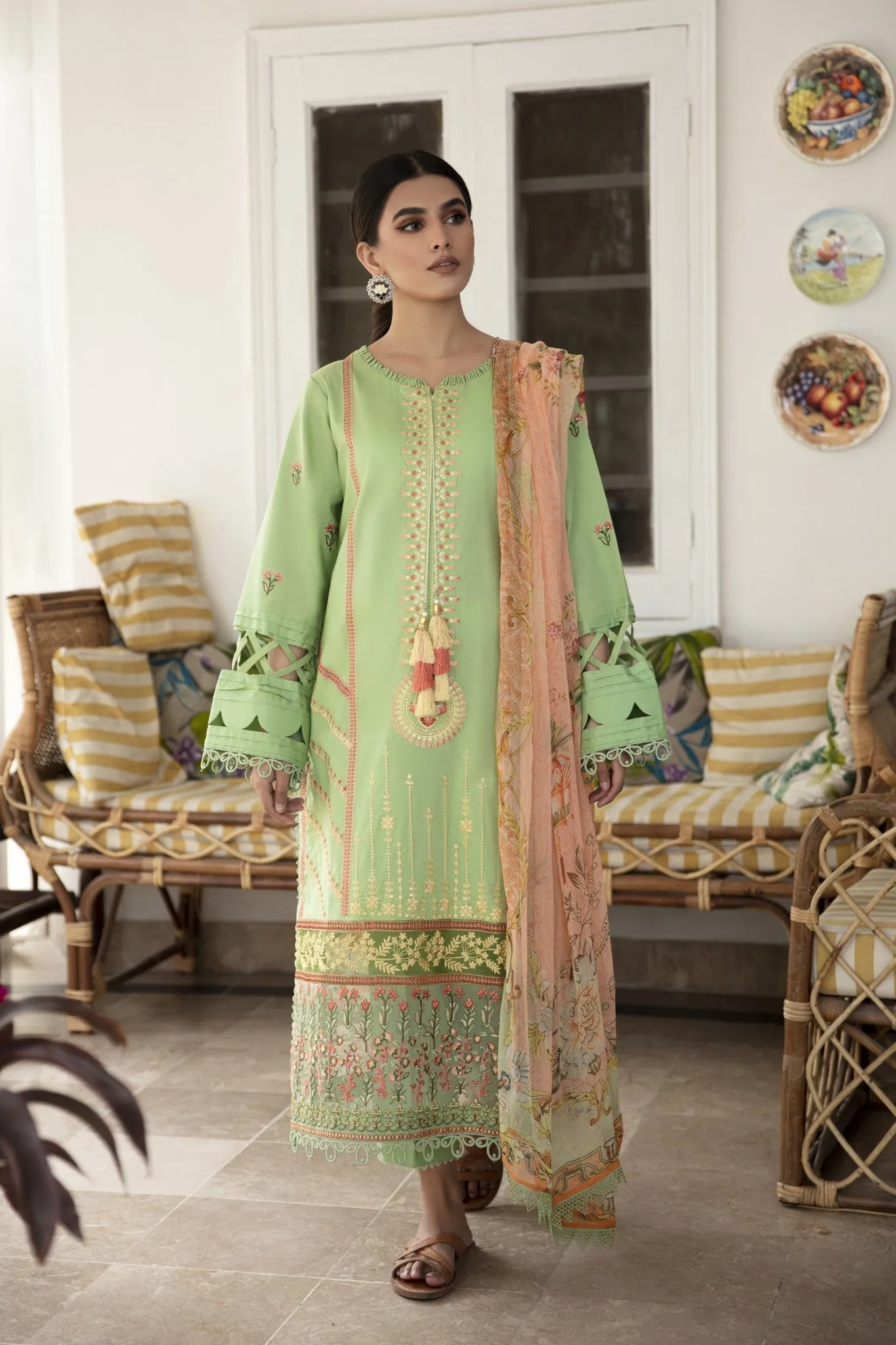 Aabyaan Afsaneh Luxury Lawn Collection – Nazeer (AL-06)