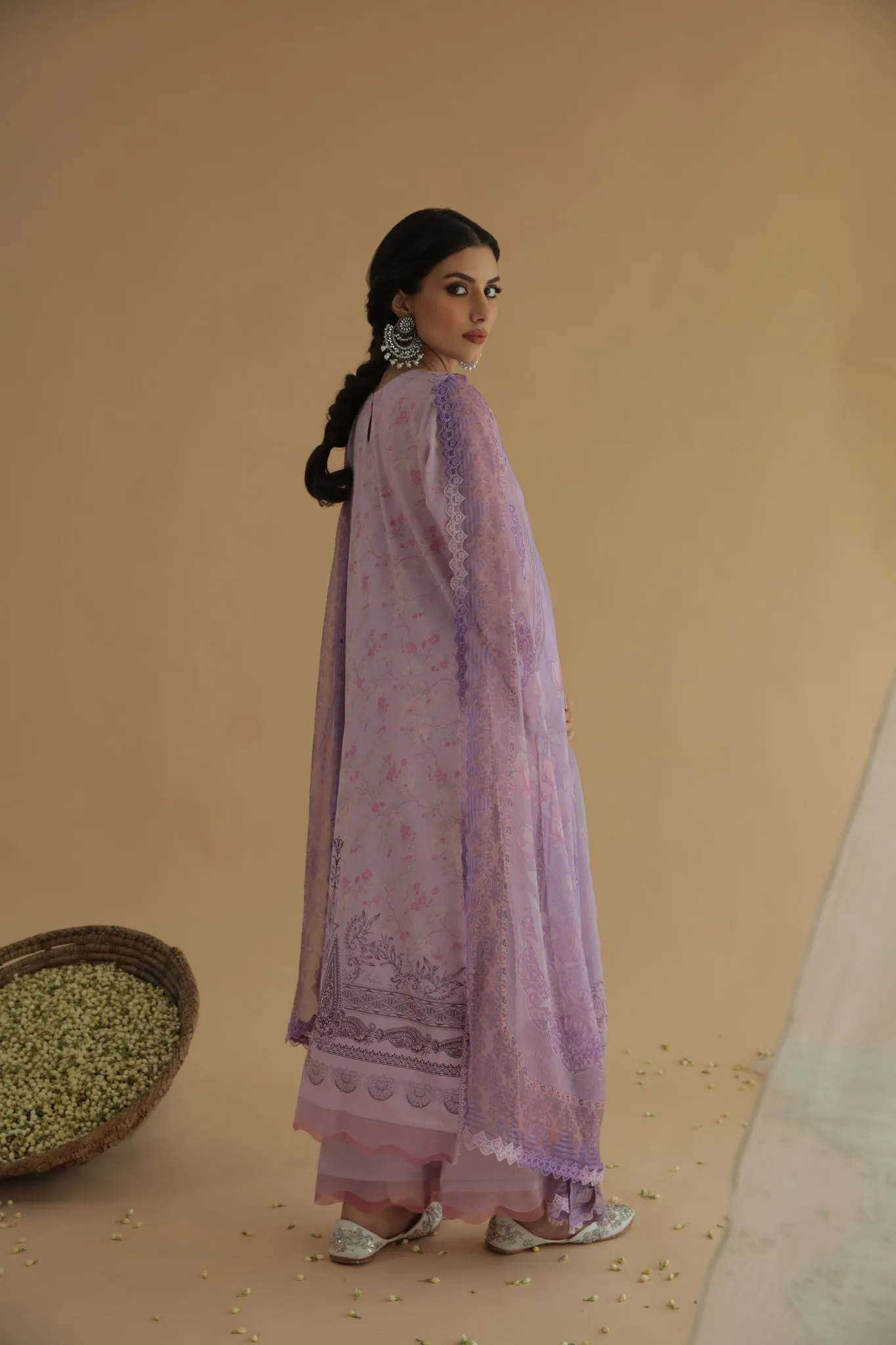 Aabyaan by Qalamkar Aarzu Luxury Lawn Collection  – UNZE (AA-02)