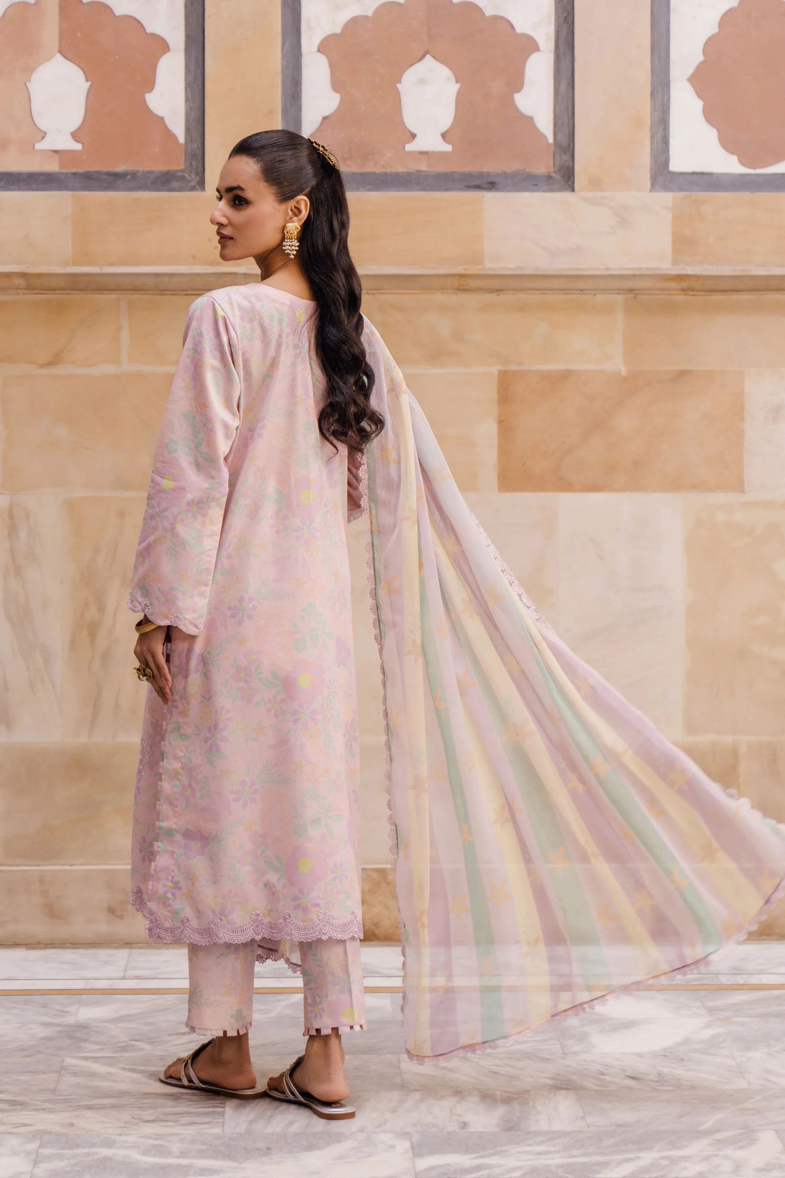 Aabyaan Shezlin Chikankari Lawn by Qalamkar – HAYA (AS-02)