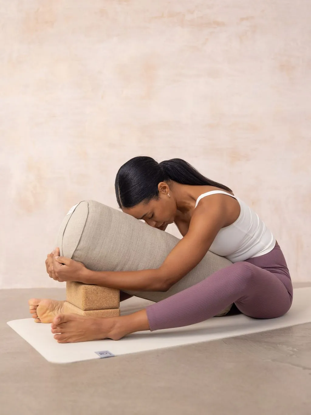Yogamatters Hemp Round Bolster